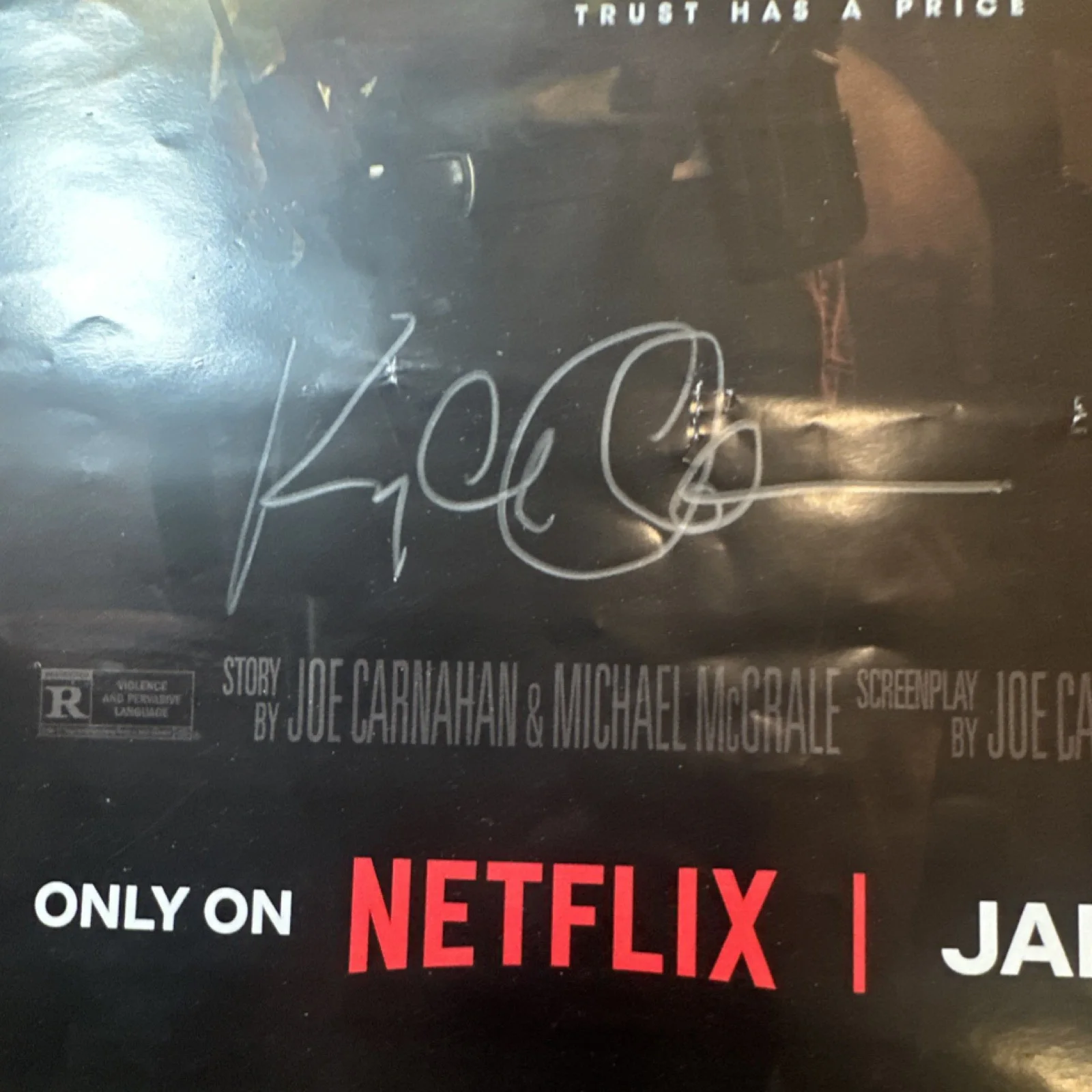 The Rip Official Movie poster Signed By Kyle Chandler & The Dir Joe Carnahan, изображение 3