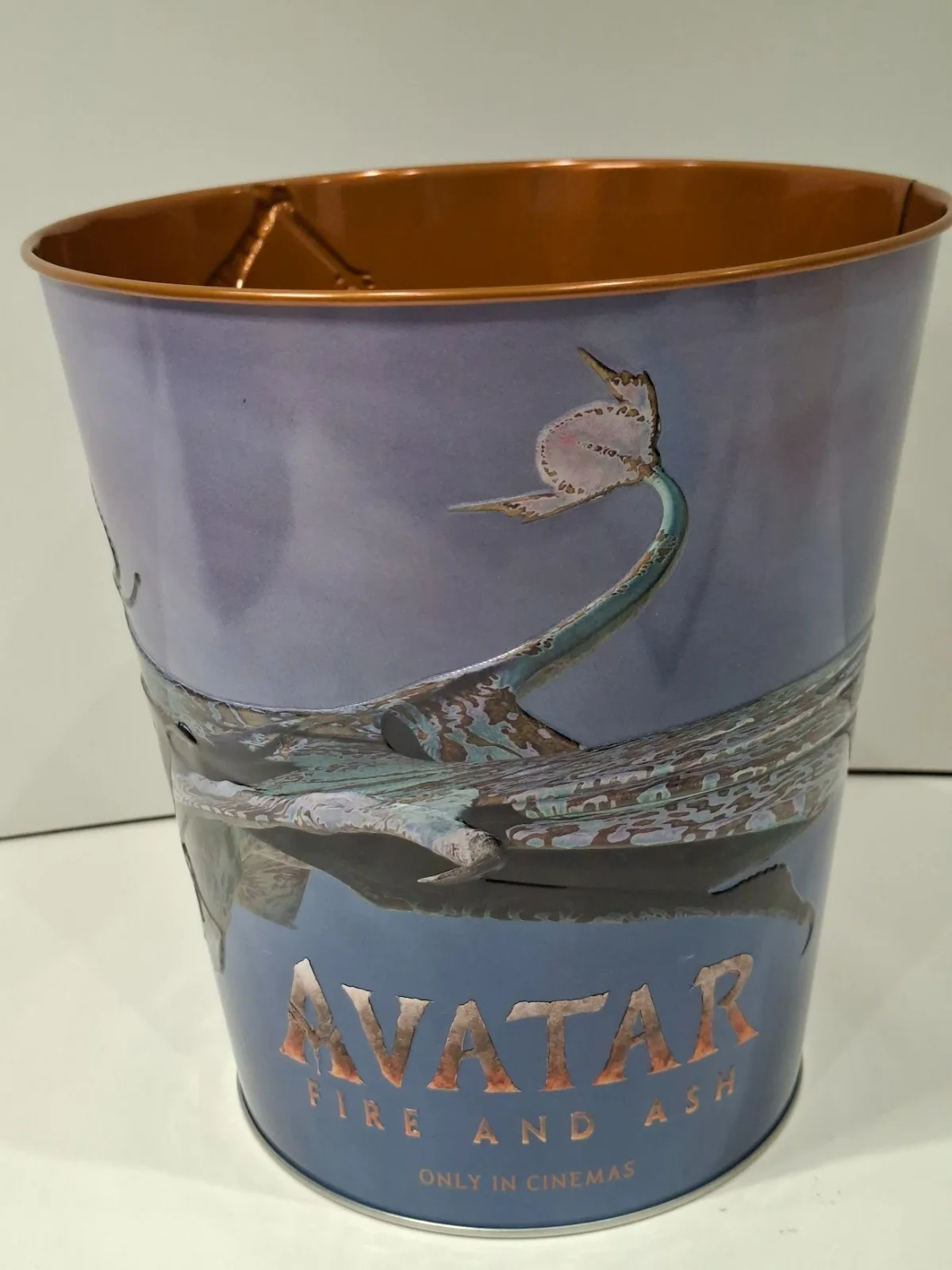 Avatar : Fire And Ash Popcorn Tin 130 Oz AMC Theatres 2025. Golden Link VGC, изображение 4