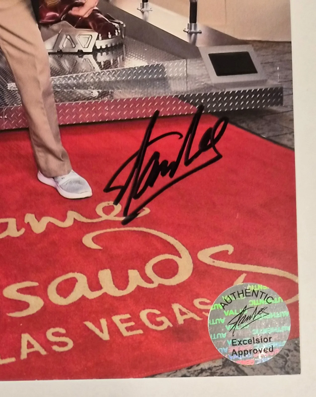 STAN LEE — STAN LEE SIGNED 11x14 PHOTO STAN LEE HOLO COA EXCELSIOR AUTHENTIC IRON MAN NICE!, image 2