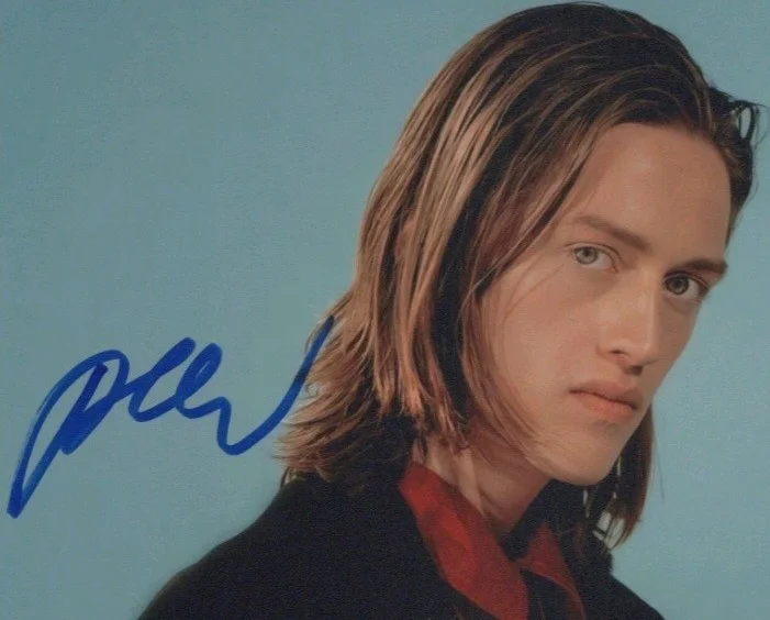 Percy Hynes White- Xavier From Wednesday, Signed/autographed 8x10 Photo WCOA, изображение 2