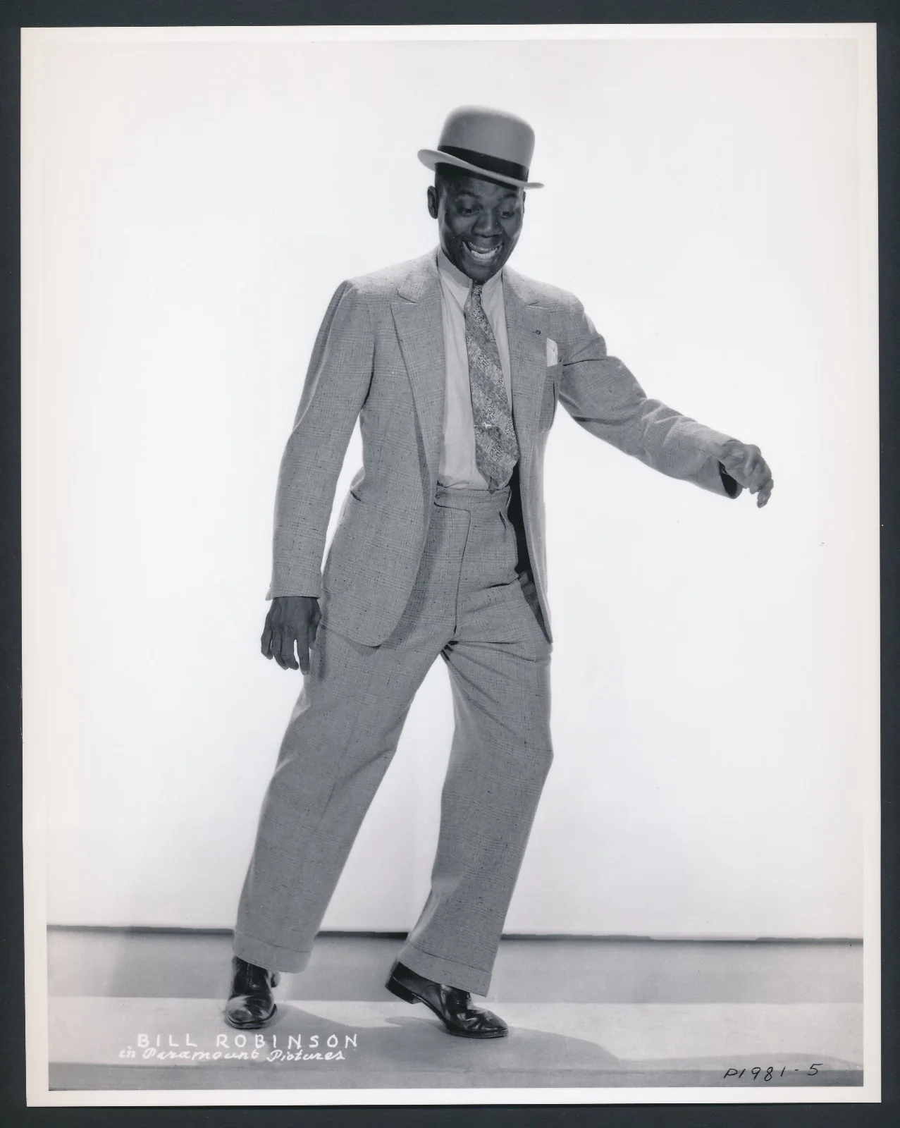 Bill Robinson - 1930's Signed Sheet w/ Quality 8x10 Print Photo - "Bojangles", изображение 5