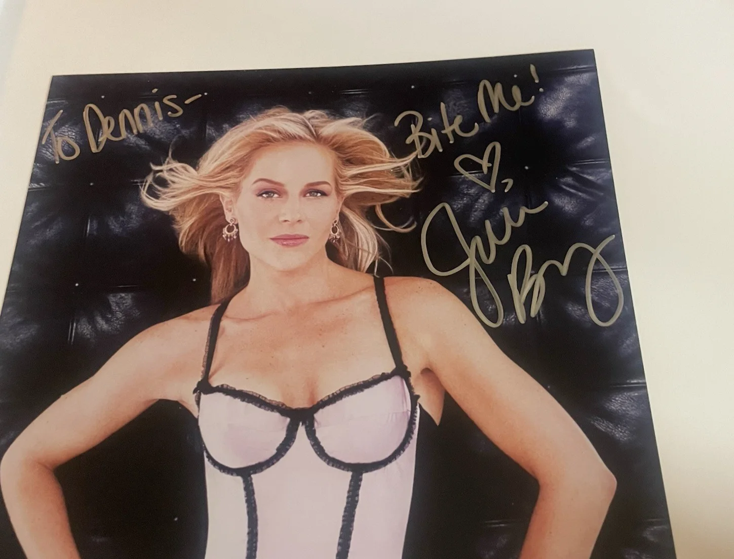 Julie Benz — Julie Benz Actress Signed Photo 8" x 10", изображение 2