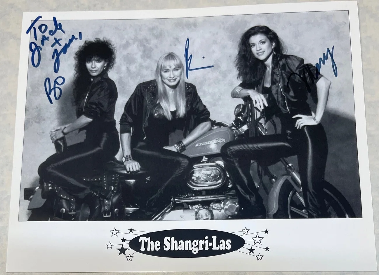 The Shangri-Las — The Shangri-Las Autographed Signed 8x10 Photo Victoria, Bo & Mary, Gtd Genuine, изображение 3