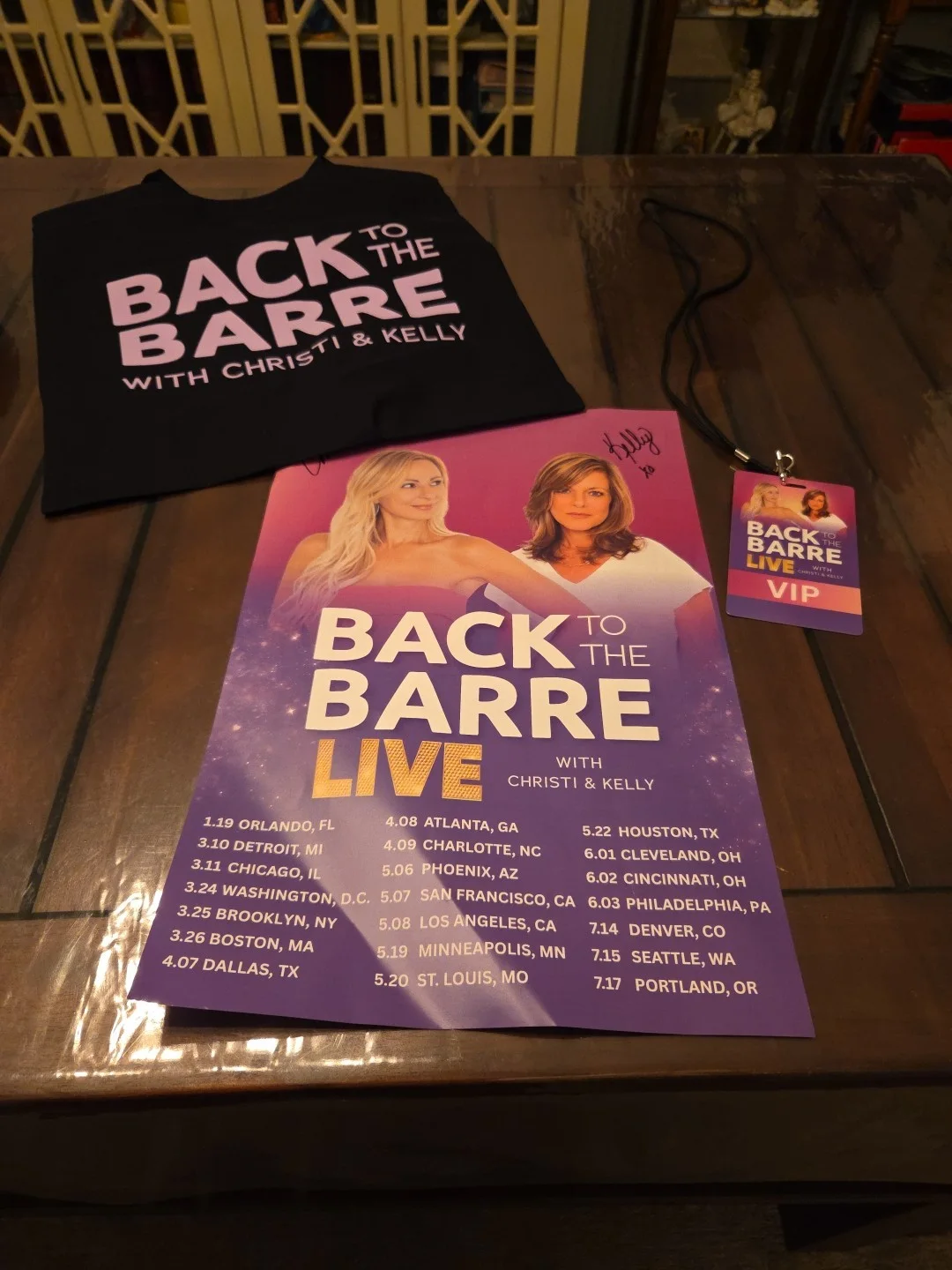 Back To The Barre Live With Christi And Kelly Signed VIP Merchandise Dance MOMS, изображение 2
