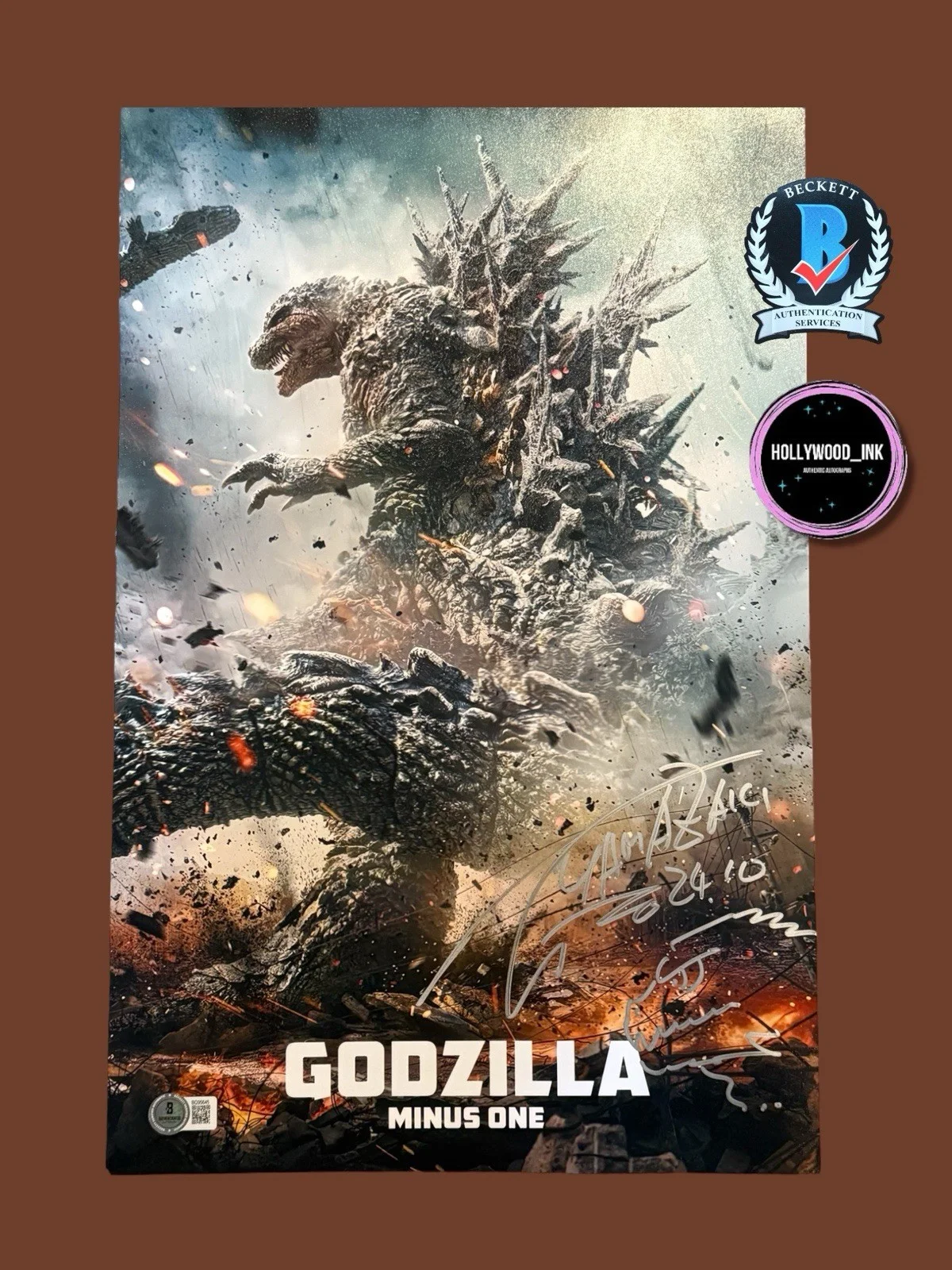 Takashi Yamazaki — TAKASHI YAMAZAKI SIGNED GODZILLA MINUS ONE 11x17 PHOTO AUTOGRAPH BECKETT BQ95645