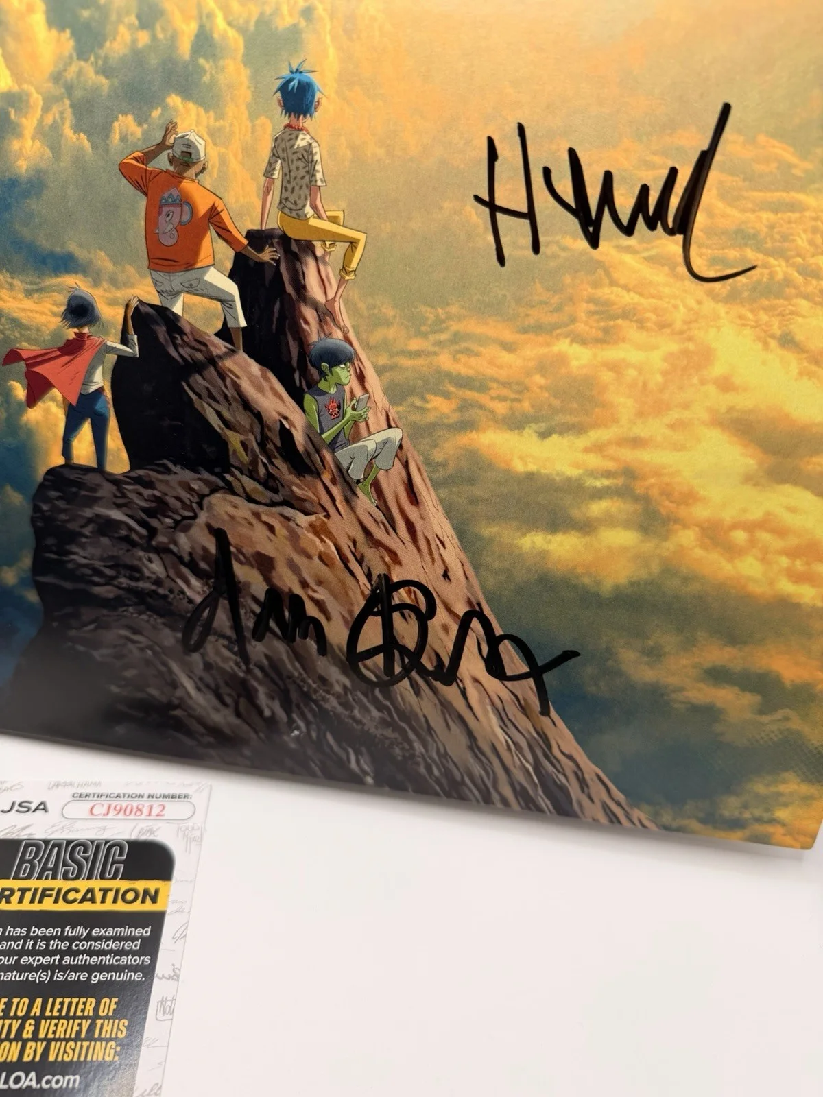 GORILLAZ Signed Album The Mountain Damon ALBARN Jamie Hewlett Autograph JSA COA, изображение 2