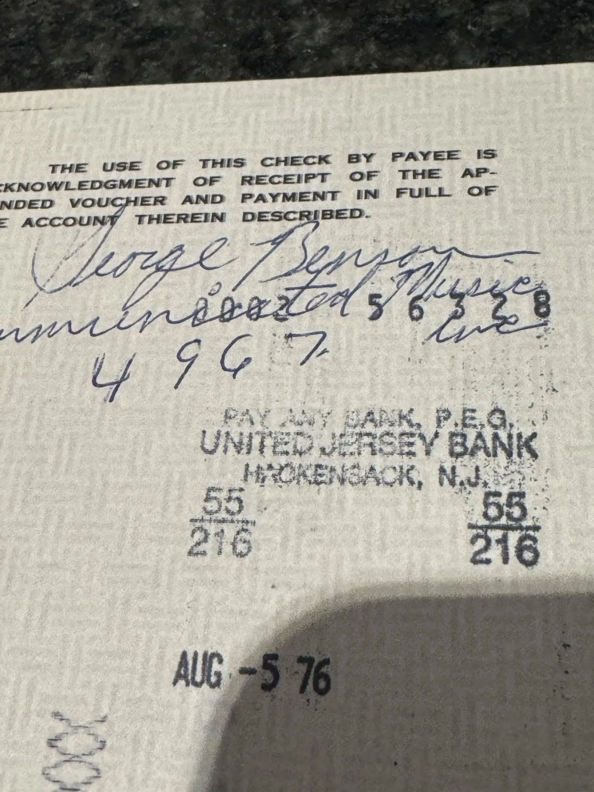 George Benson Signed William Morris Agency Check 1976 RARE, image 2