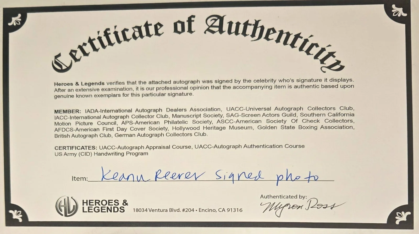 Keanu Reeves — KEANU REEVES Signed (John Wick) 8x10 inch Authentic Autograph w/COA, image 3
