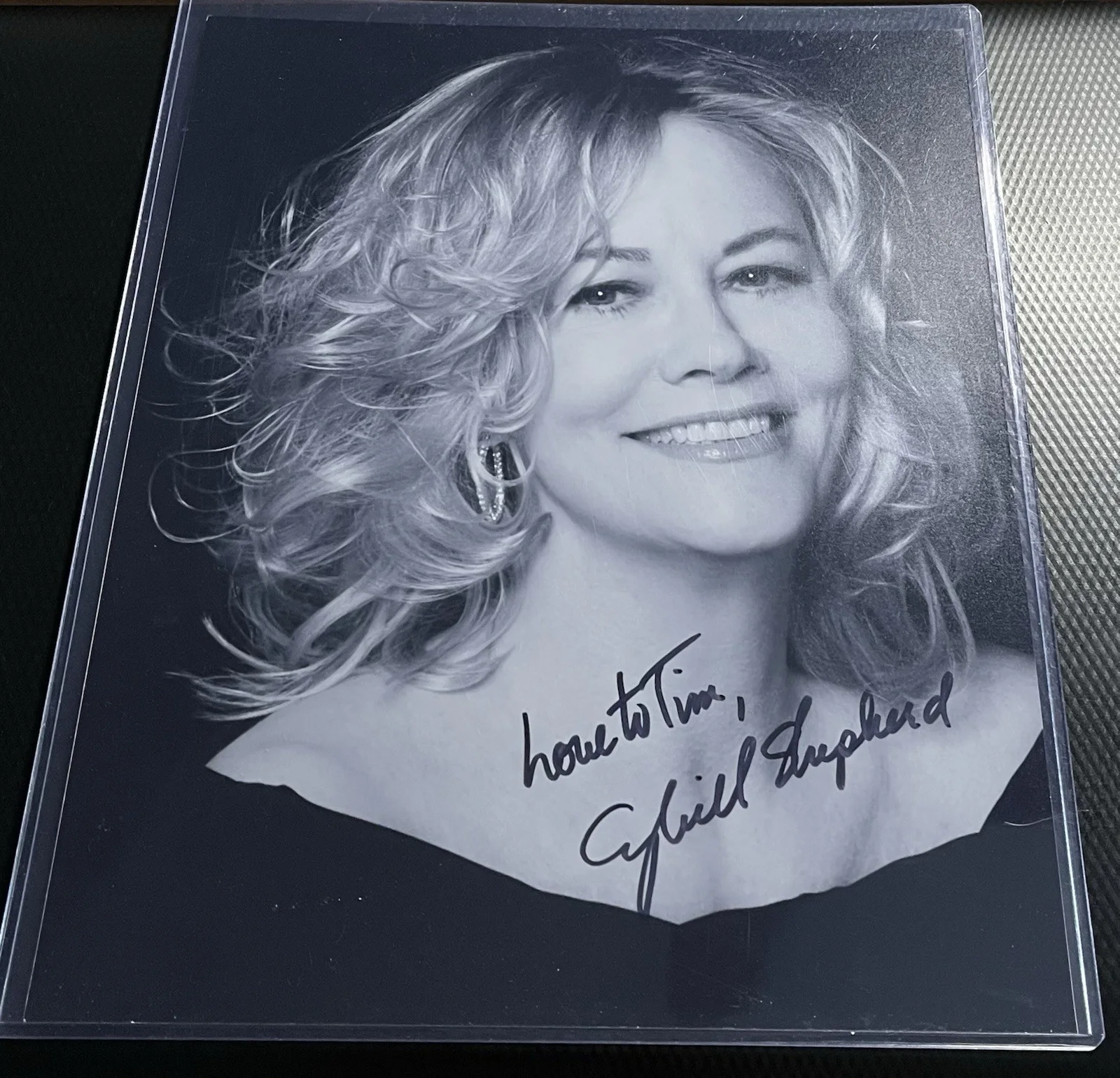 Cybill Shepard — Cybill Shepard Legendary Actress Signed 8x10 Photo w/ Top Loader & COA, изображение 3