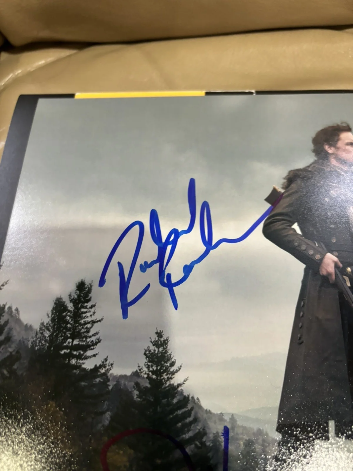 Caitríona Balfe, Sam Heughan, Sophie Skelton, Richard Rankin — Outlander 11x14 Photo Signed by Caitríona Balfe Sam Heughan Sophie Richard, image 3