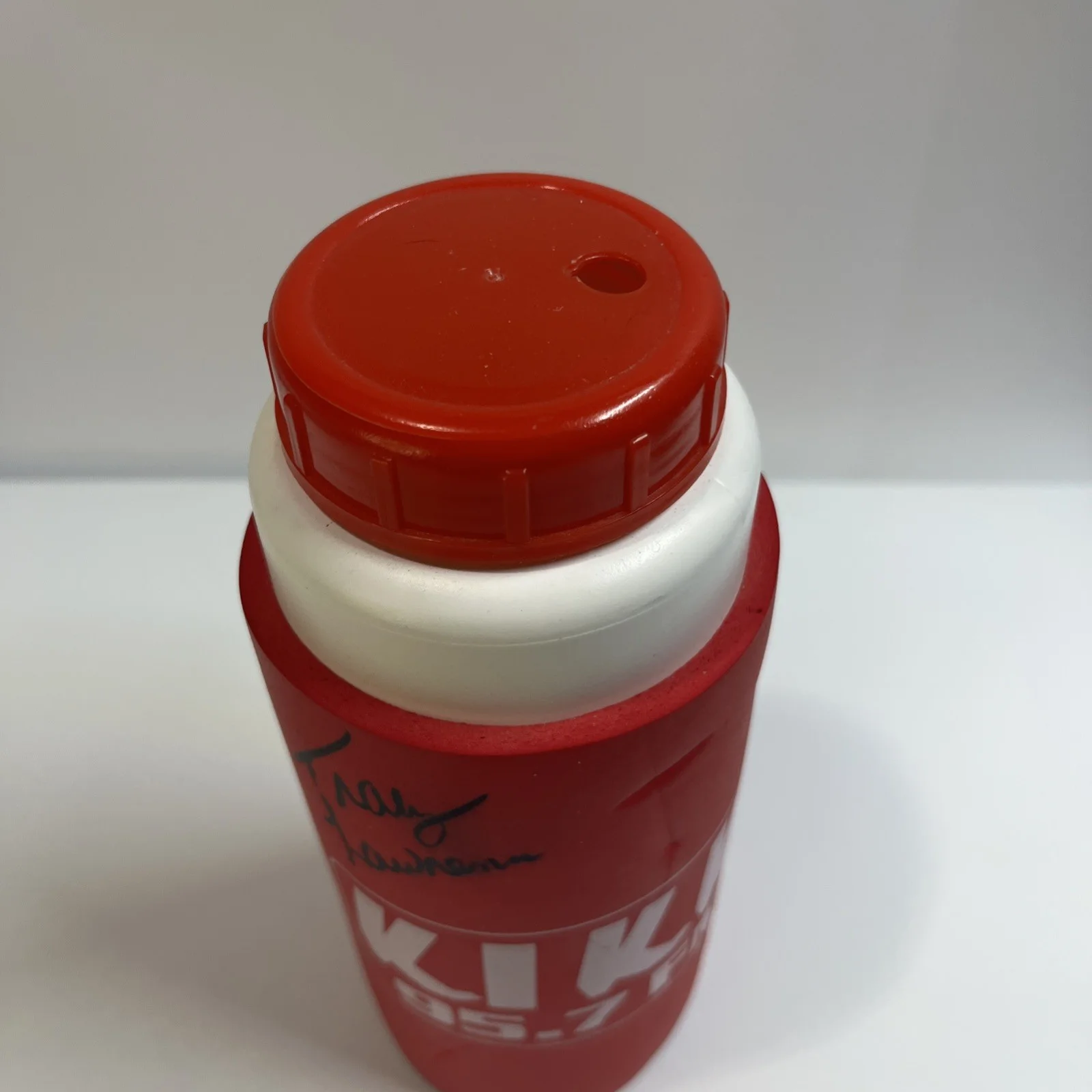Tracy Lawrence Autographed KIKK 95.7 FM Water Bottle Promotional, image 2