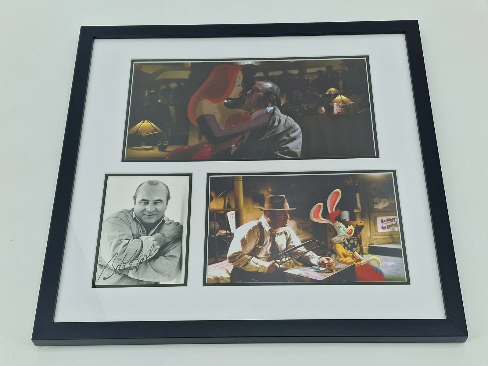 Bob Hoskins Who Framed Roger Rabbit Signed Photo & COA - 52cm x 51cm, изображение 2
