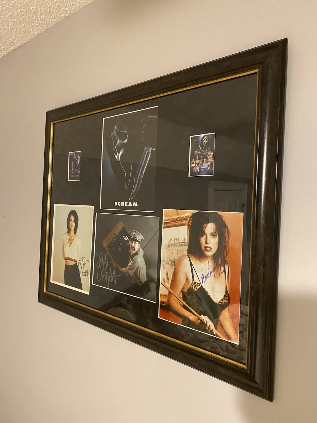 Neve Campbell — Scream Cast x3Autographed Signed Framed Photo Neve Campbell Courtney Cox David, image 3