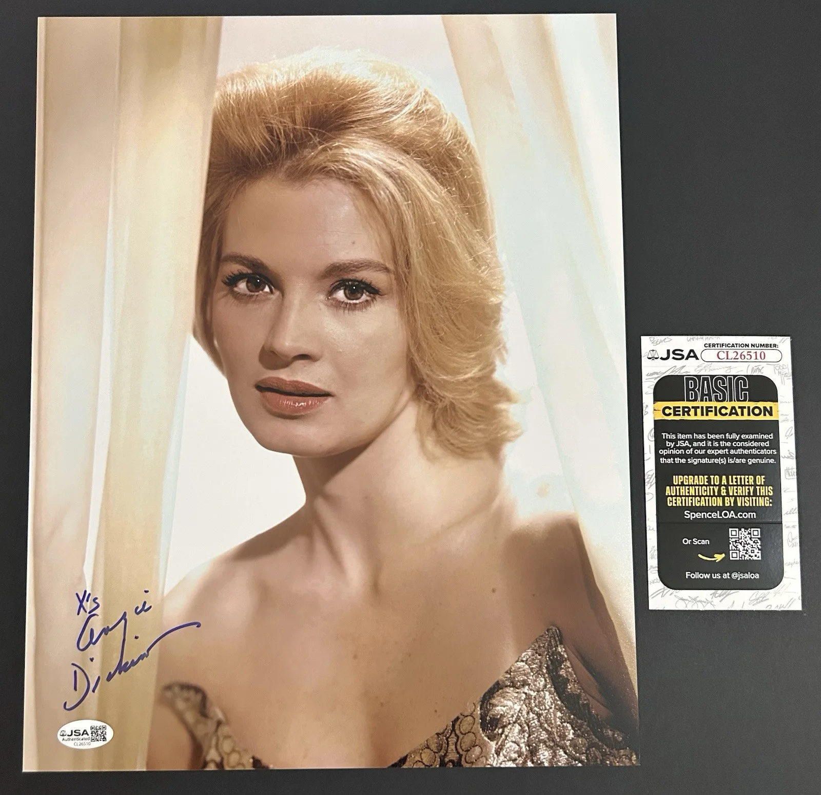 Angie Dickinson — ANGIE DICKINSON Signed AUTOGRAPHED 11x14 CANDID PHOTO Legendary ACTRESS *JSA*