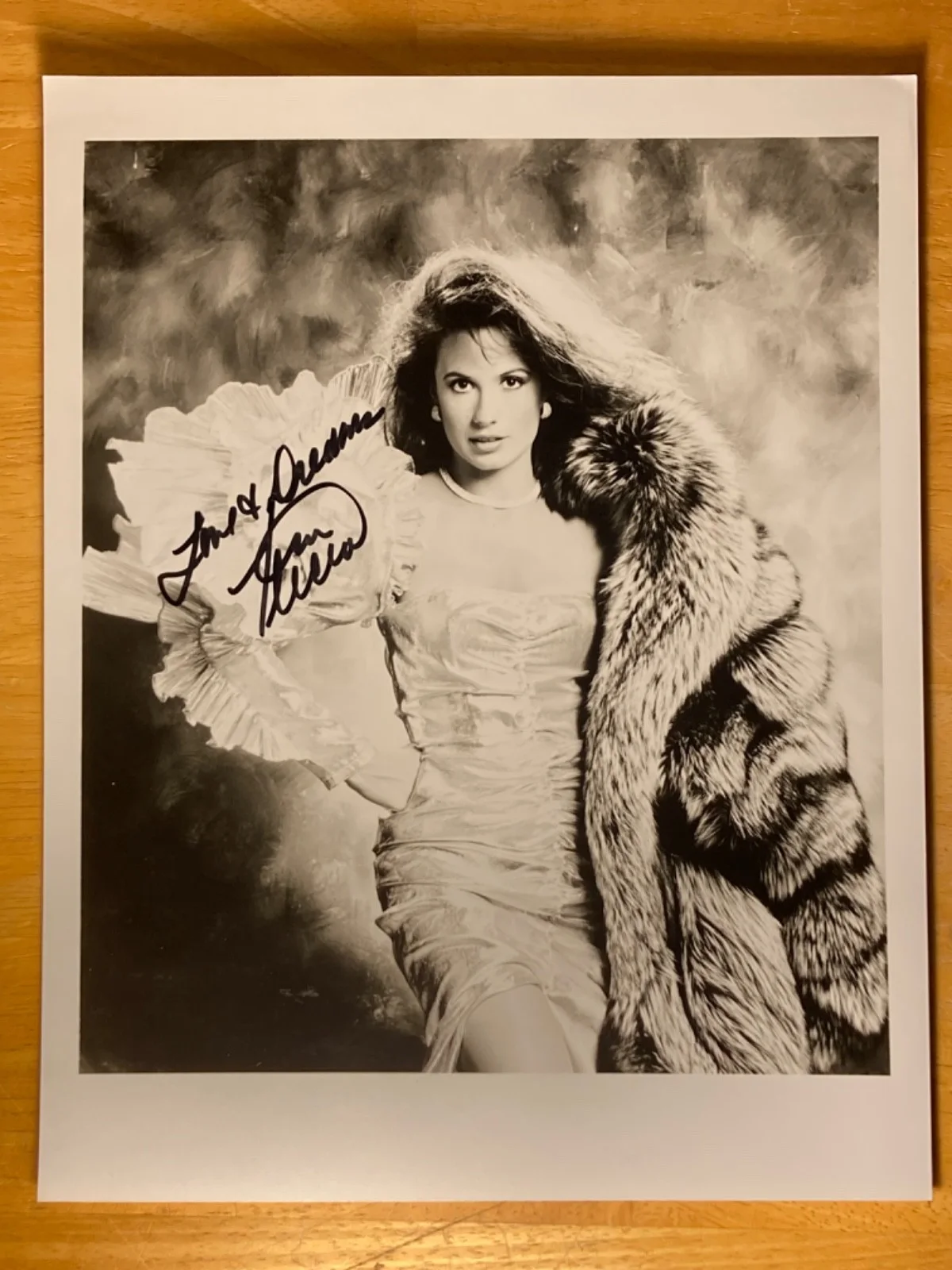 Hand SIGNED Ana Alicia 8x10 Vintage Photo - Falcon Crest ("Love & Dreams"), изображение 2