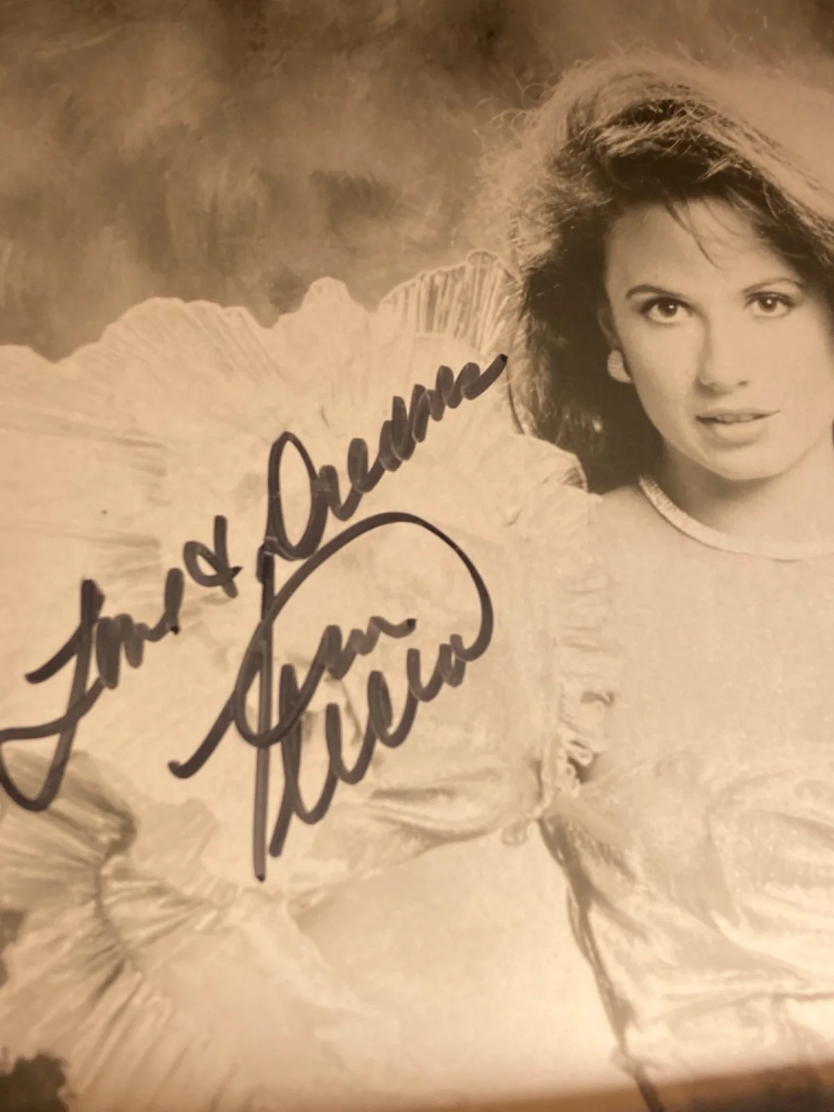 Hand SIGNED Ana Alicia 8x10 Vintage Photo - Falcon Crest ("Love & Dreams"), изображение 4