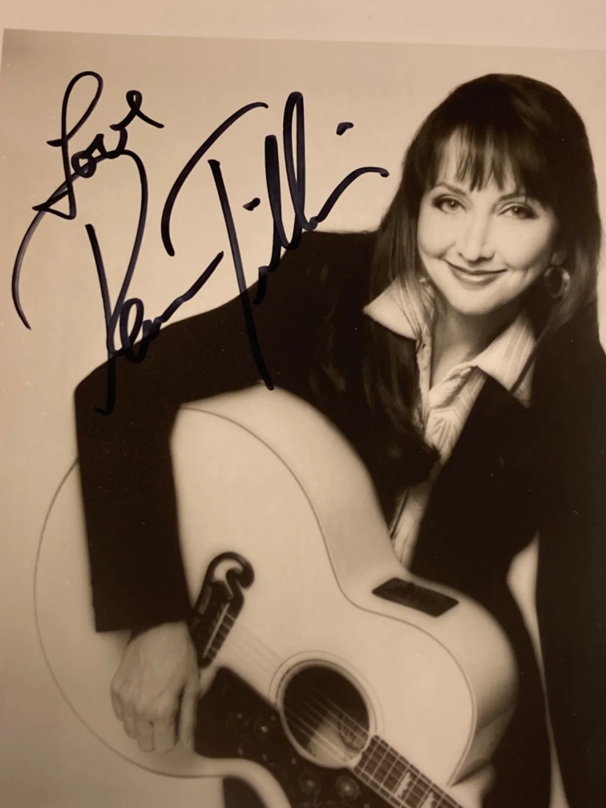 Hand SIGNED Pam Tillis 8x10 Agency Photo - Country Music - Arista, изображение 3