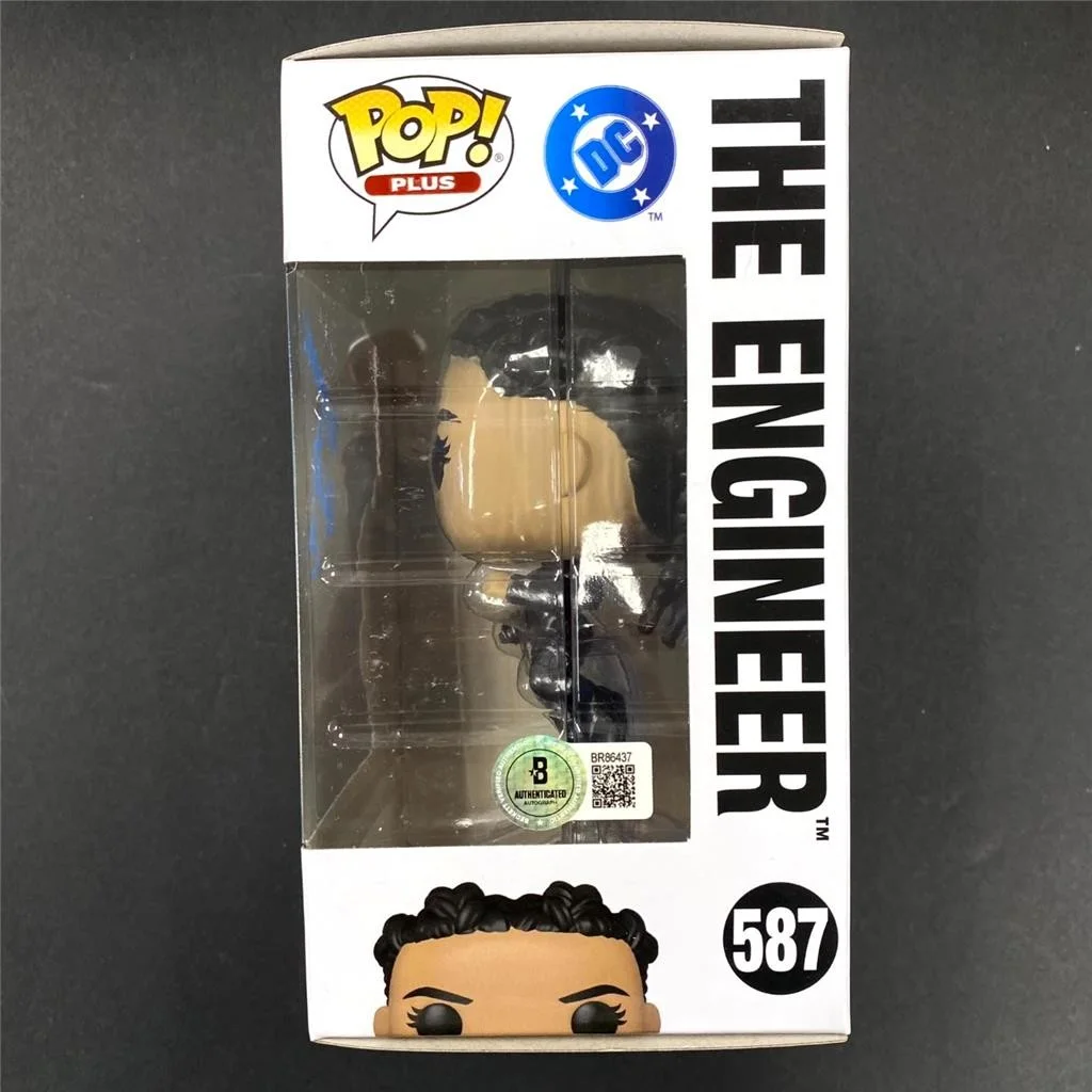 Maria Gabriela De Faria Signed Superman Engineer Funko Pop auto (C) Beckett BAS, image 2