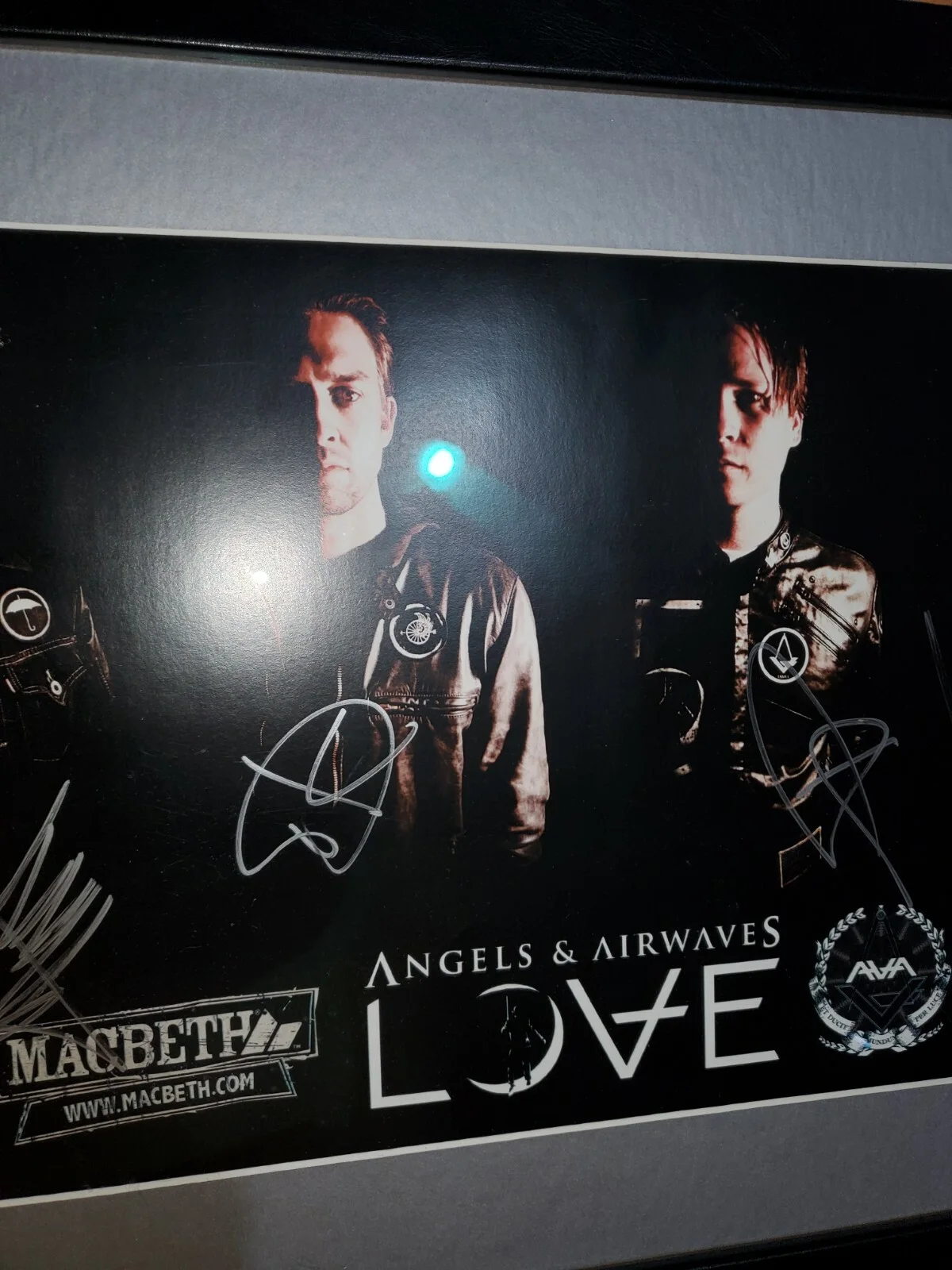 Framed Autographed Signed Angels & Airwaves Poster 2010 Delonge Hoppus! MacBeth!, изображение 3