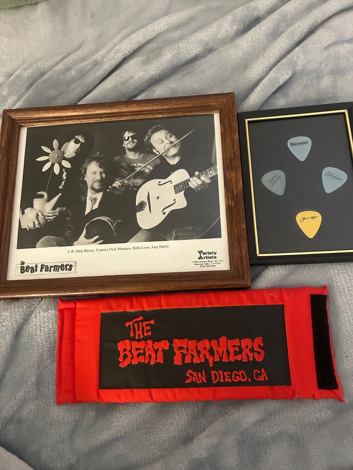 Beat Farmers photo and signed guitar picks, изображение 2