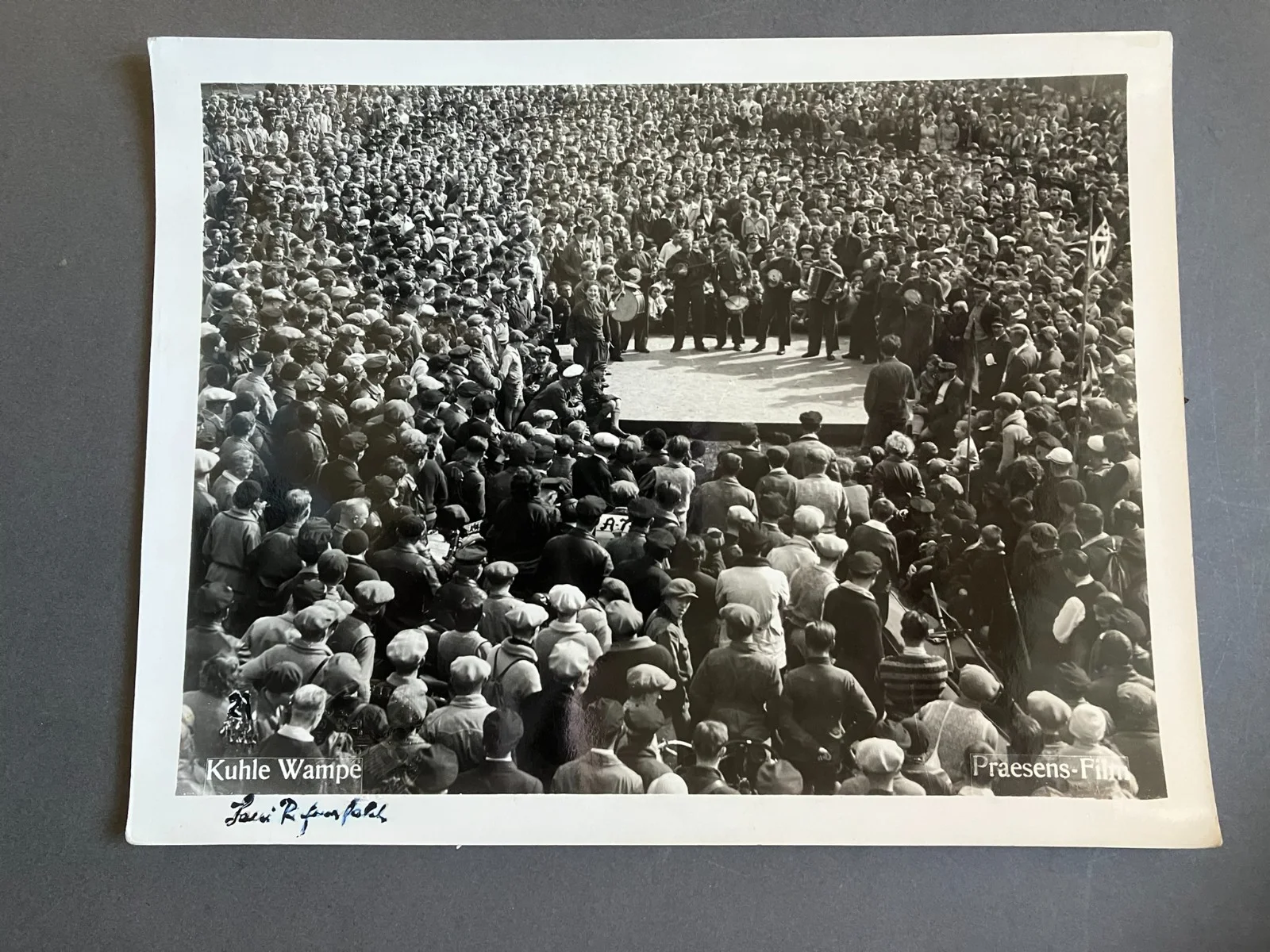 1932 Lobby Cards x 3 Kuhle Wampe / Who Owns the World? Weimer Republic Film, изображение 3