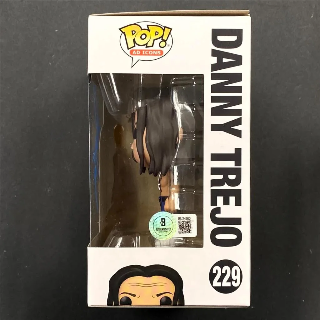 Danny Trejo signed Funko Pop Vinyl Figure 229 autograph (B) Beckett BAS, изображение 2