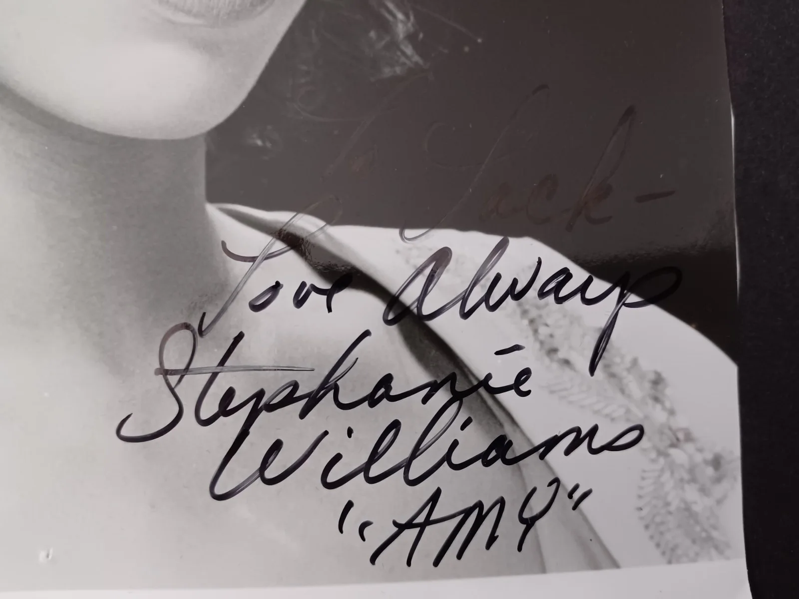 Stephanie E. Williams Signed 7.5" x 10" Photo - Young and the Restless, изображение 2