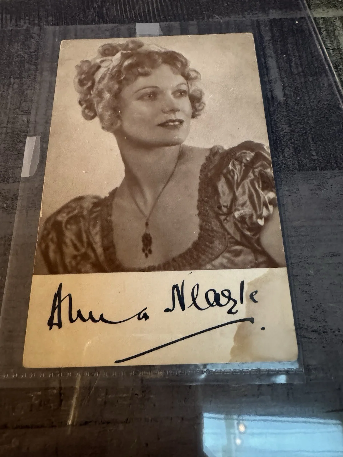 Anna Neagle — Anna Neagle 1930s Signed Original Vintage Dblwt Photograph Autographed COA 4x6