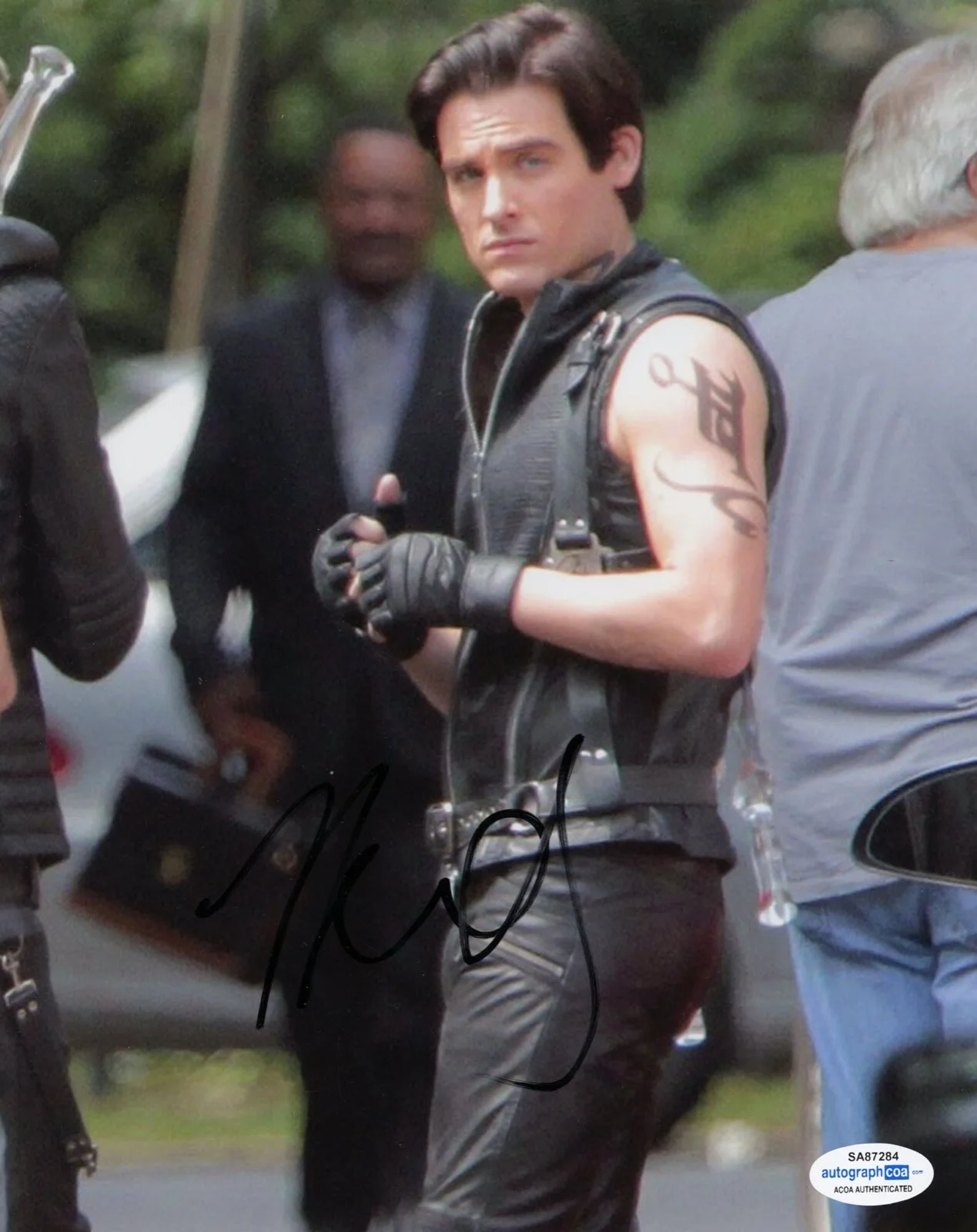 Kevin Zegers — Kevin Zegers signed "MORTAL INSTRUMENTS" 8x10 Photo a EXACT PROOF Alec ACOA COA, изображение 4