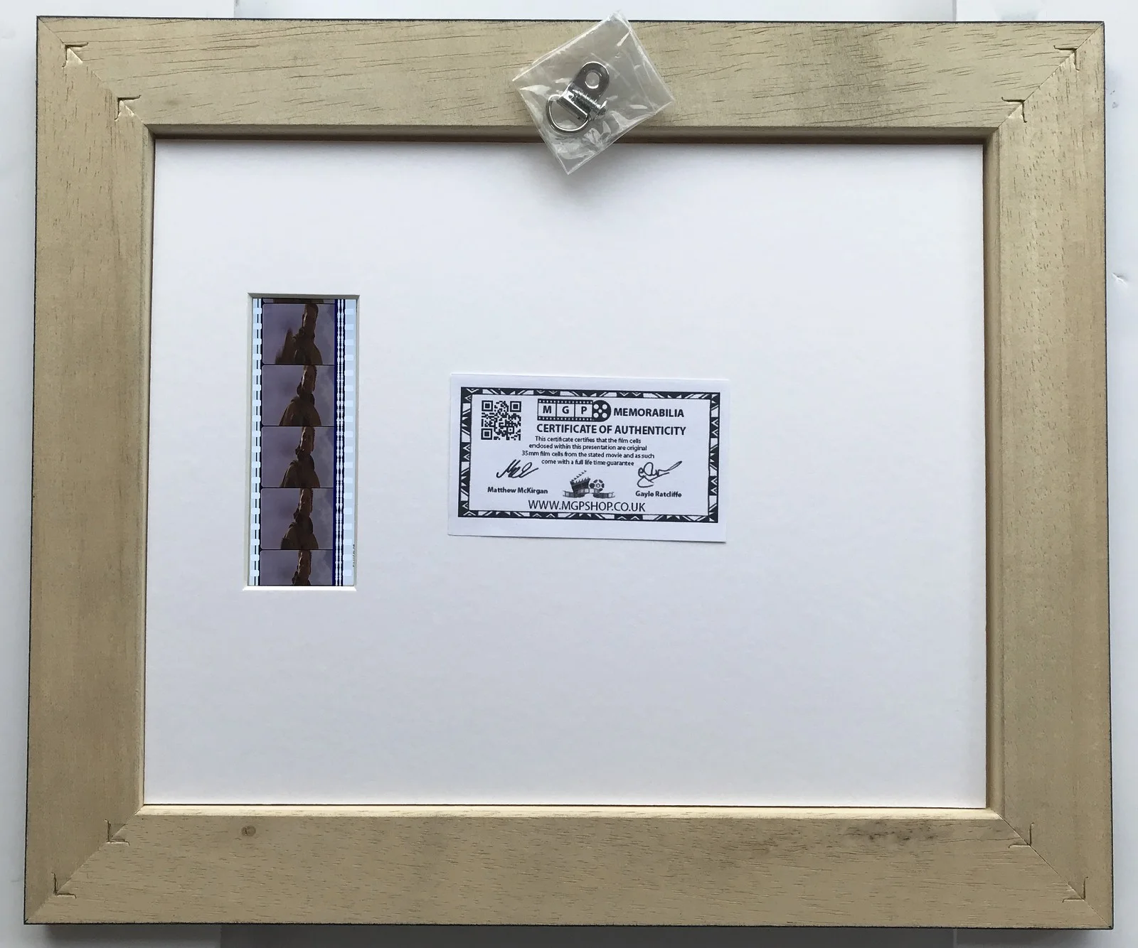 Stargate KURT RUSSELL Signed Repro + Original Film Cells in Quality Wood Frame, image 3