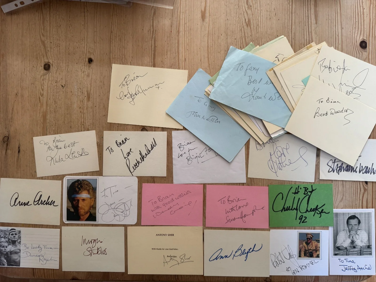 (S2) ORIGINAL GENUINE SIGNED AUTOGRAPHS ON CARDS & PAGES UNDEDICATED DEDICATED, image 2