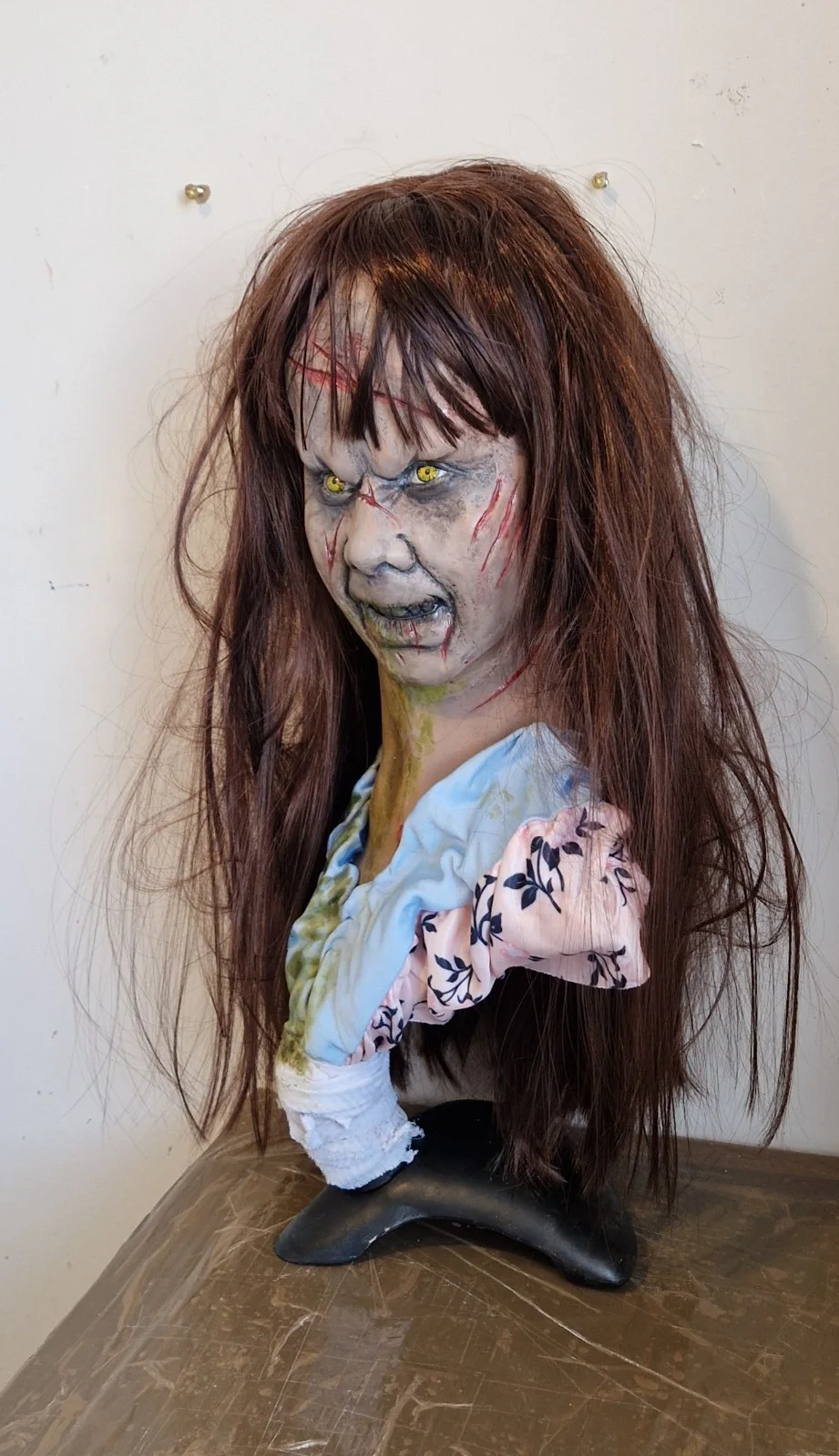 Life Size Regan Bust Linda Blair, image 4