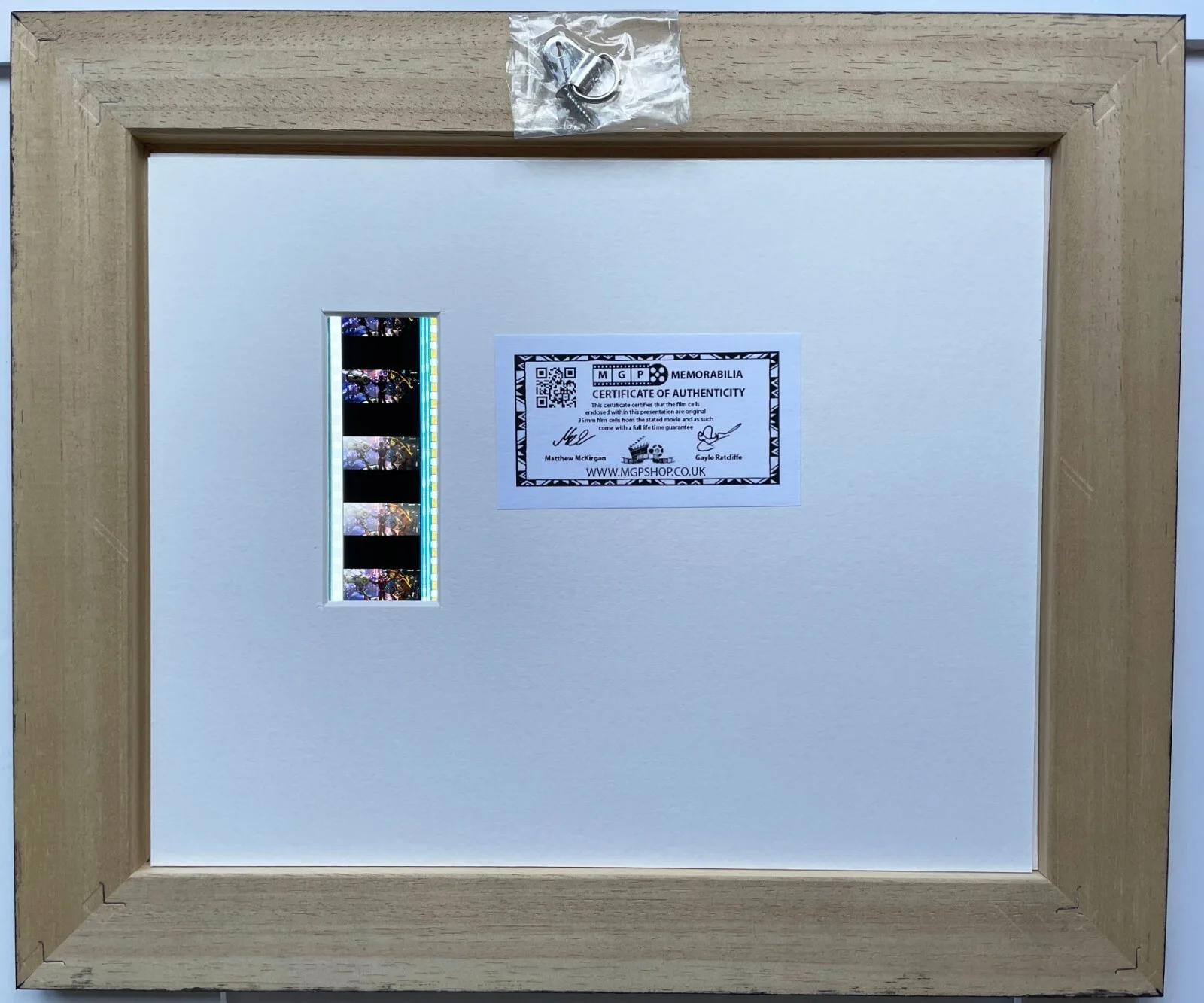 IRON MAN 2 Original 35mm Film Cells set within Quality Wood Frame + COA v1, изображение 3