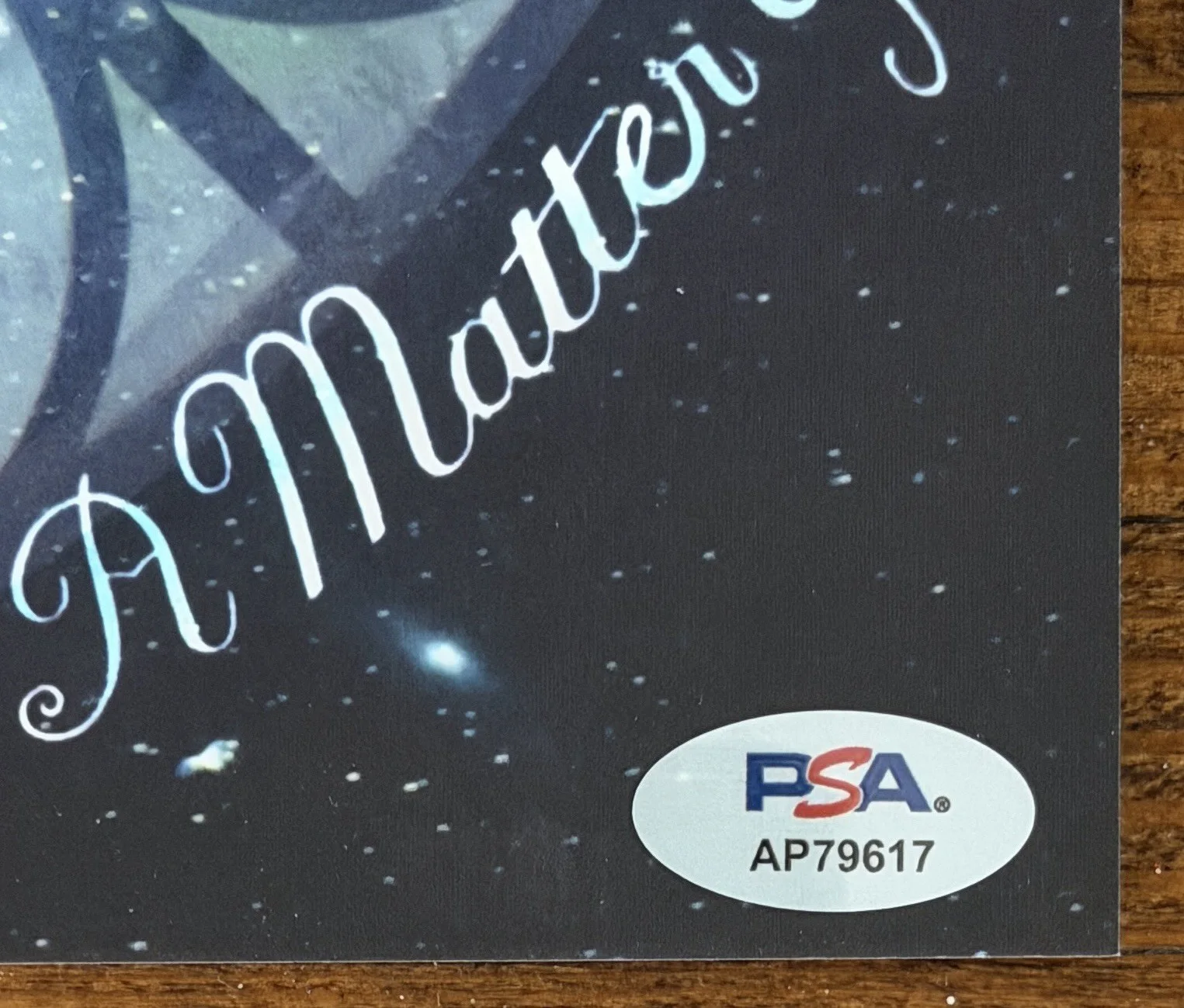 Laufey A Matter Of Time Vinyl LP & Signed Cover Photo Card PSA DNA COA Autograph, изображение 2