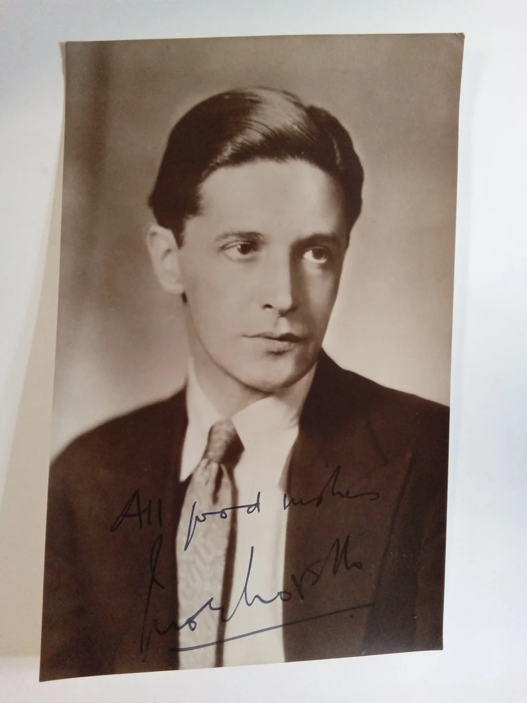 Ivor Novello — Ivor Novello Actor Signed 5.25x8.25 Vintage B&W Photo JSA, image 2