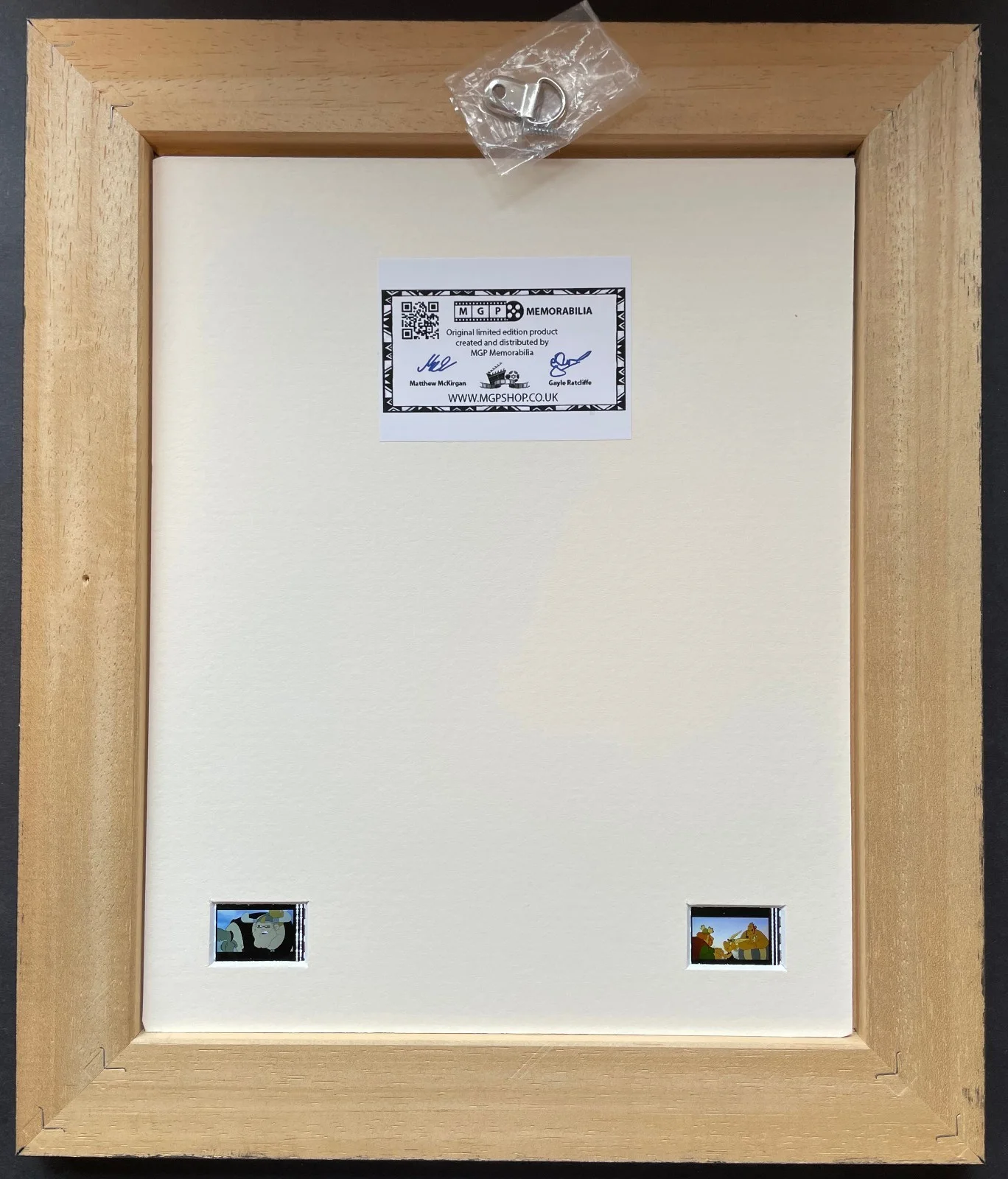 Asterix & The Vikings Original 35mm Film Cells set in Quality Wood Frame + COA, изображение 3