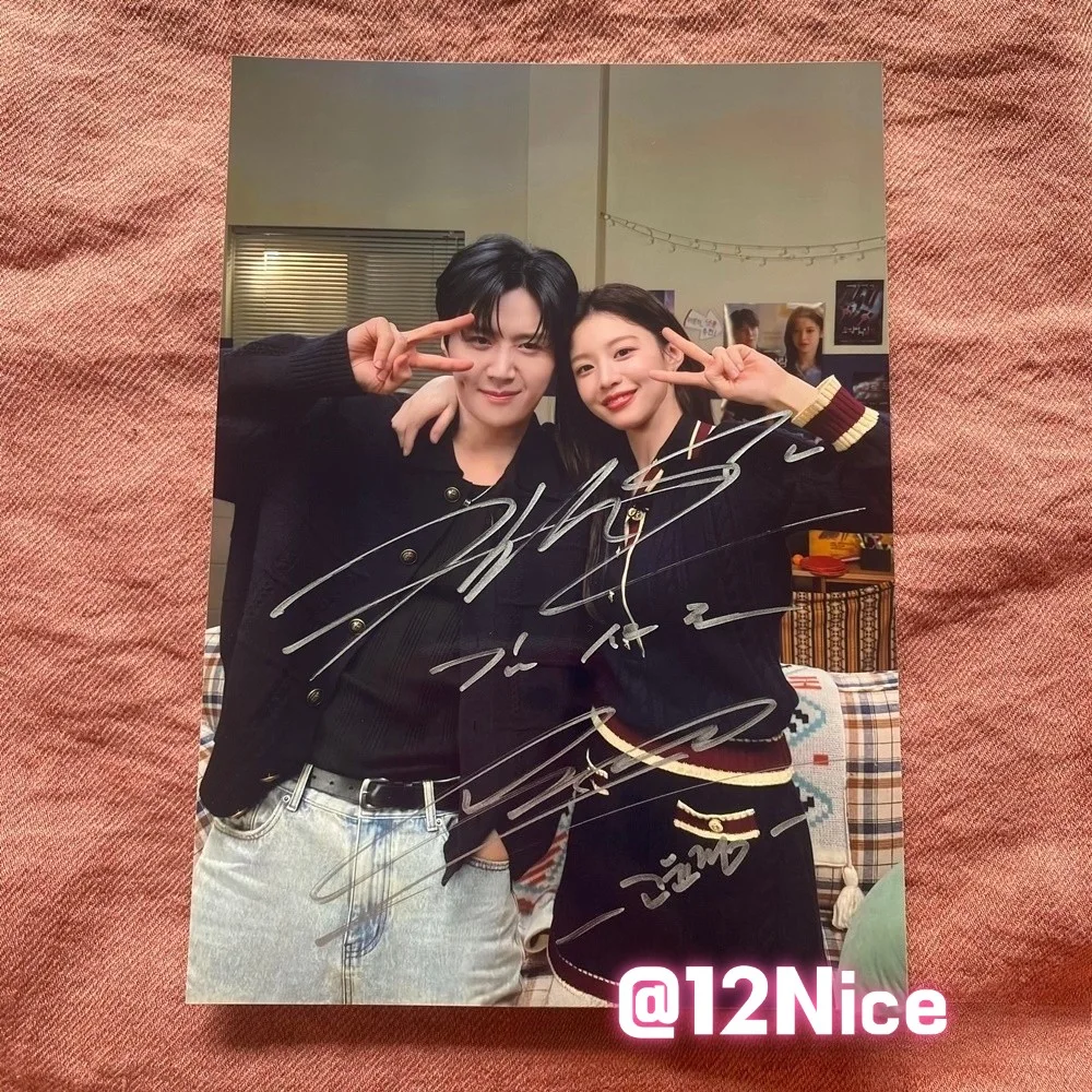 Can This Love Be Translated? Kim Seon Ho Go Yoon Jung Autographed Photo #Nice, image 4