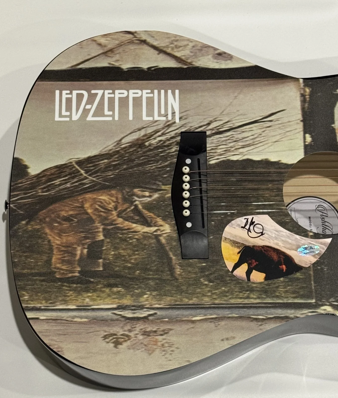 ROBERT PLANT SIGNED CUSTOM LED ZEPPELIN ACOUSTIC GUITAR PSA COA, image 2