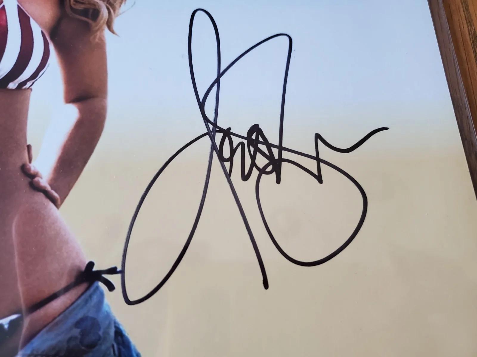 Jessica Simpson — JESSICA SIMPSON 11X14 Autographed Photo with Letter of Authenticity, image 2