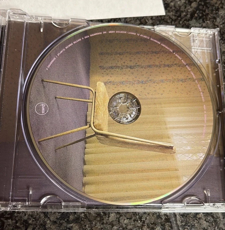 Signed Hilary Duff - Luck Or Something Autographed CD Signed Insert, изображение 3