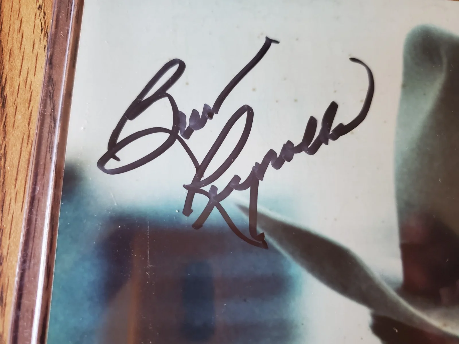 Burt Reynolds — BURT REYNOLDS 11X14 Autographed Photo from Smokey & The Bandit with COA, image 2