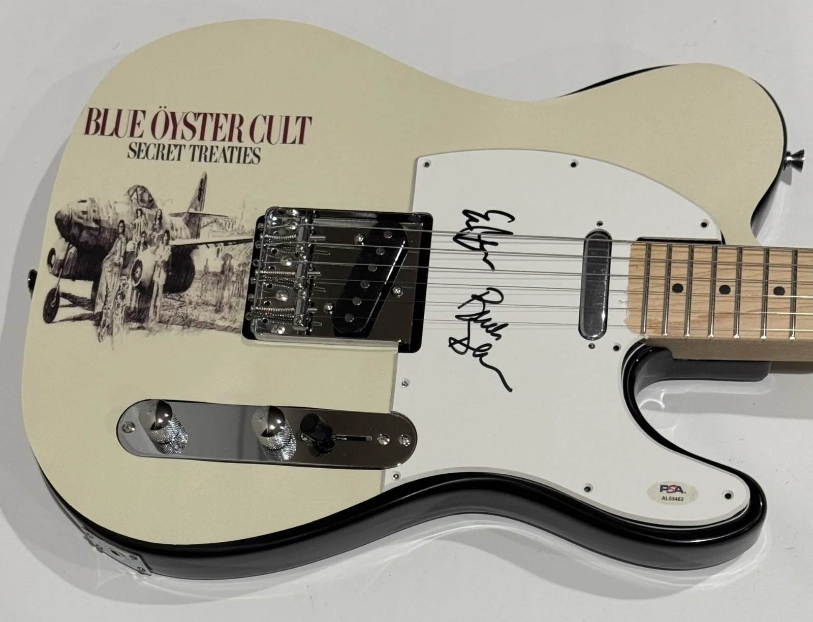 BLUE OYSTER CULT SIGNED SECRET TREATIES GUITAR BUCK DHARMA ERIC BLOOM PSA COA, изображение 2