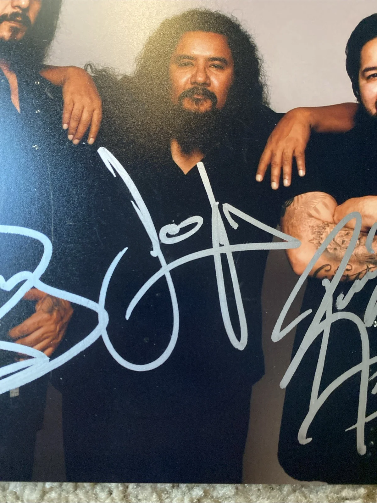 Los Lonely Boys Signed 8x10 Photo JSA, image 2
