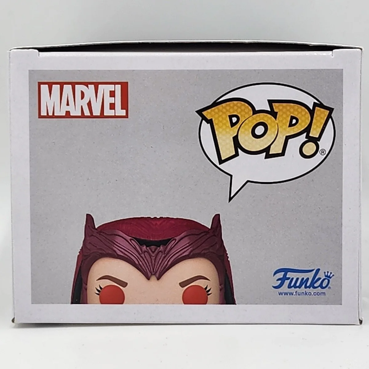 Elizabeth Olsen — Elizabeth Olsen Signed Glow-In-The-Dark Funko (823) w/ "Scarlet Witch", image 3