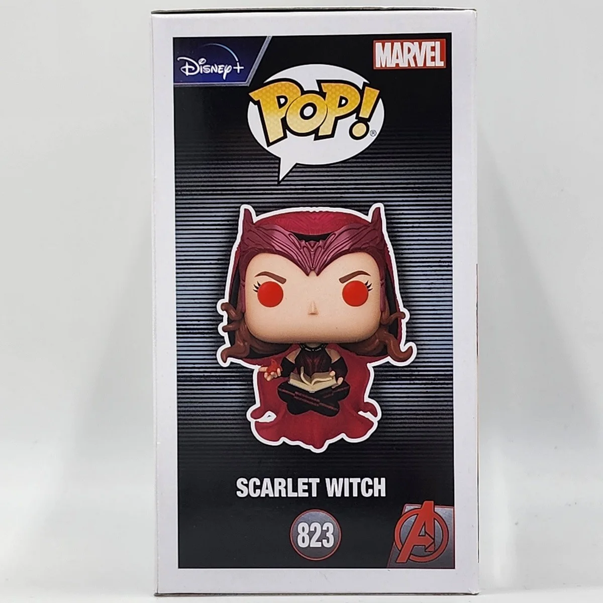 Elizabeth Olsen — Elizabeth Olsen Signed Glow-In-The-Dark Funko (823) w/ "Scarlet Witch", image 5