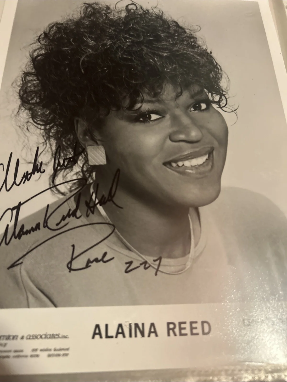 Alaina Reed — Alaina Reed Autographed 8 X 10 Black-And-White Photo Authentic, изображение 2