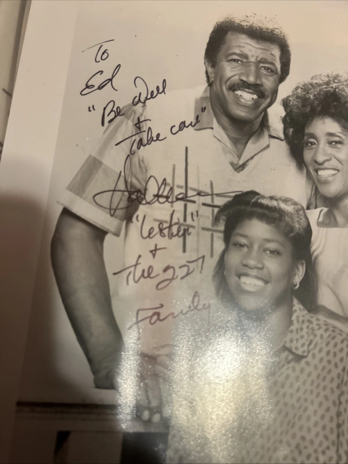 Hal Williams — Hal Williams 8 X 10 Black-And-White Autographed Photo Authentic, image 3