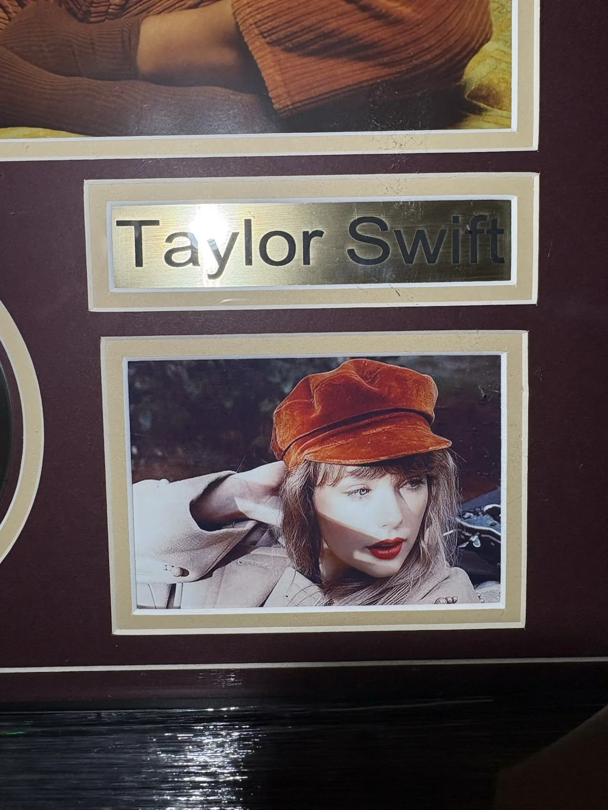 Taylor Swift Signed Autograph CD Framed Display 19x23 Plaque Allstar Certified, image 3