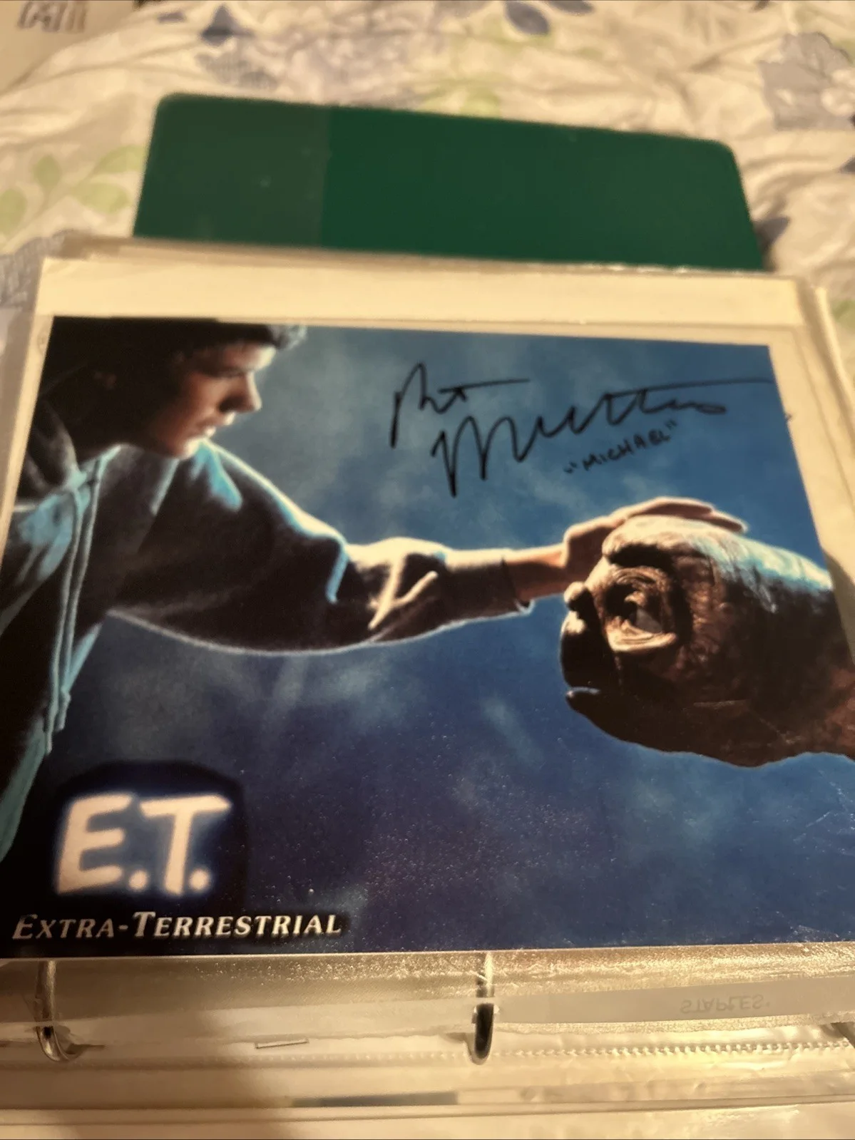 Robert Mac naughton — Robert MacNeughton Autographed 8 X 10 Color Photo ET Authentic, image 4