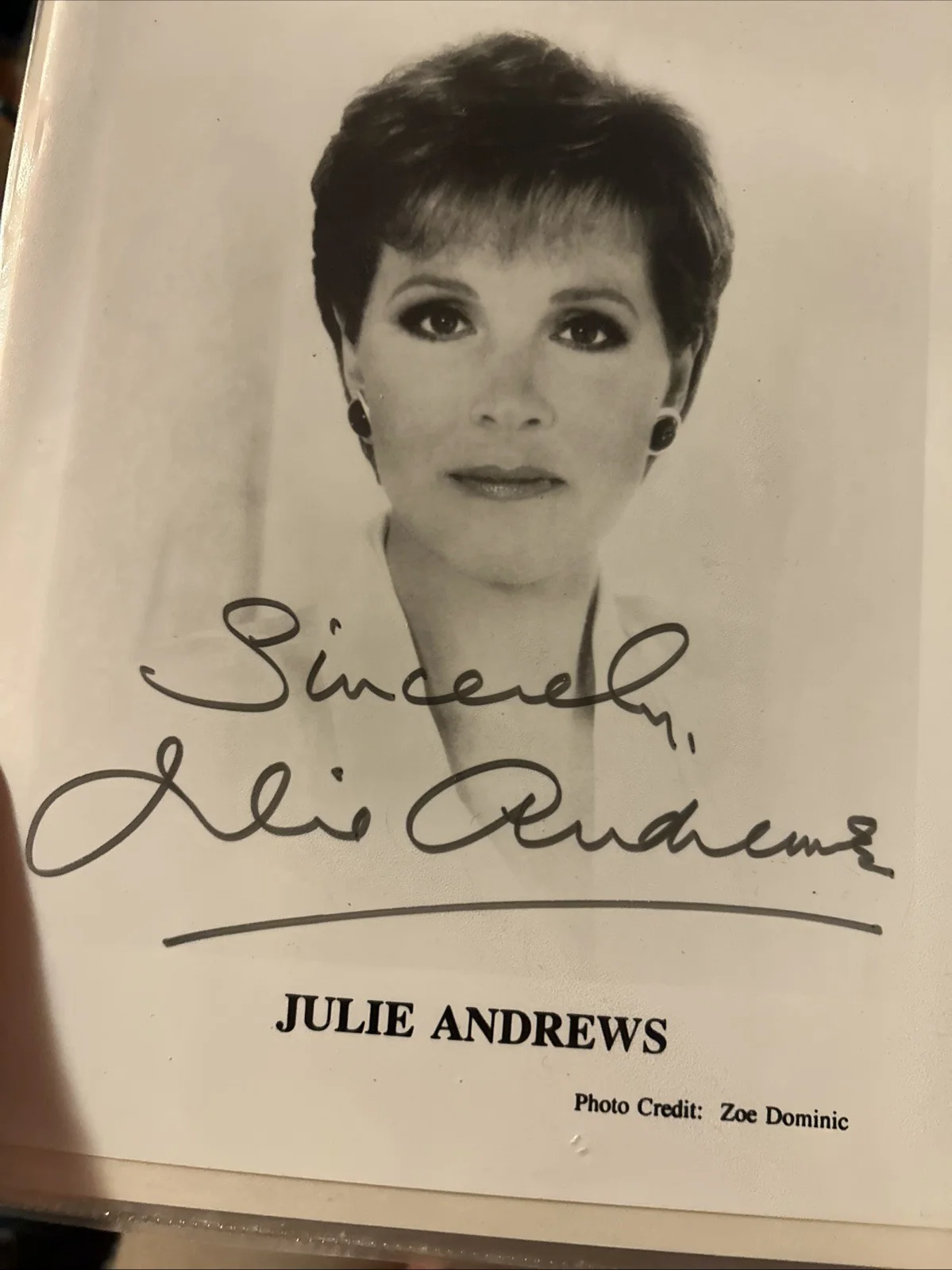 Julie Andrews — Julie Andrews Autograph Photo 8 X 10 Black-And-White, image 4